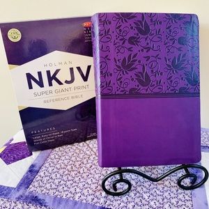 Bible NWT NKJV Beautiful Purple, Super SZ Print